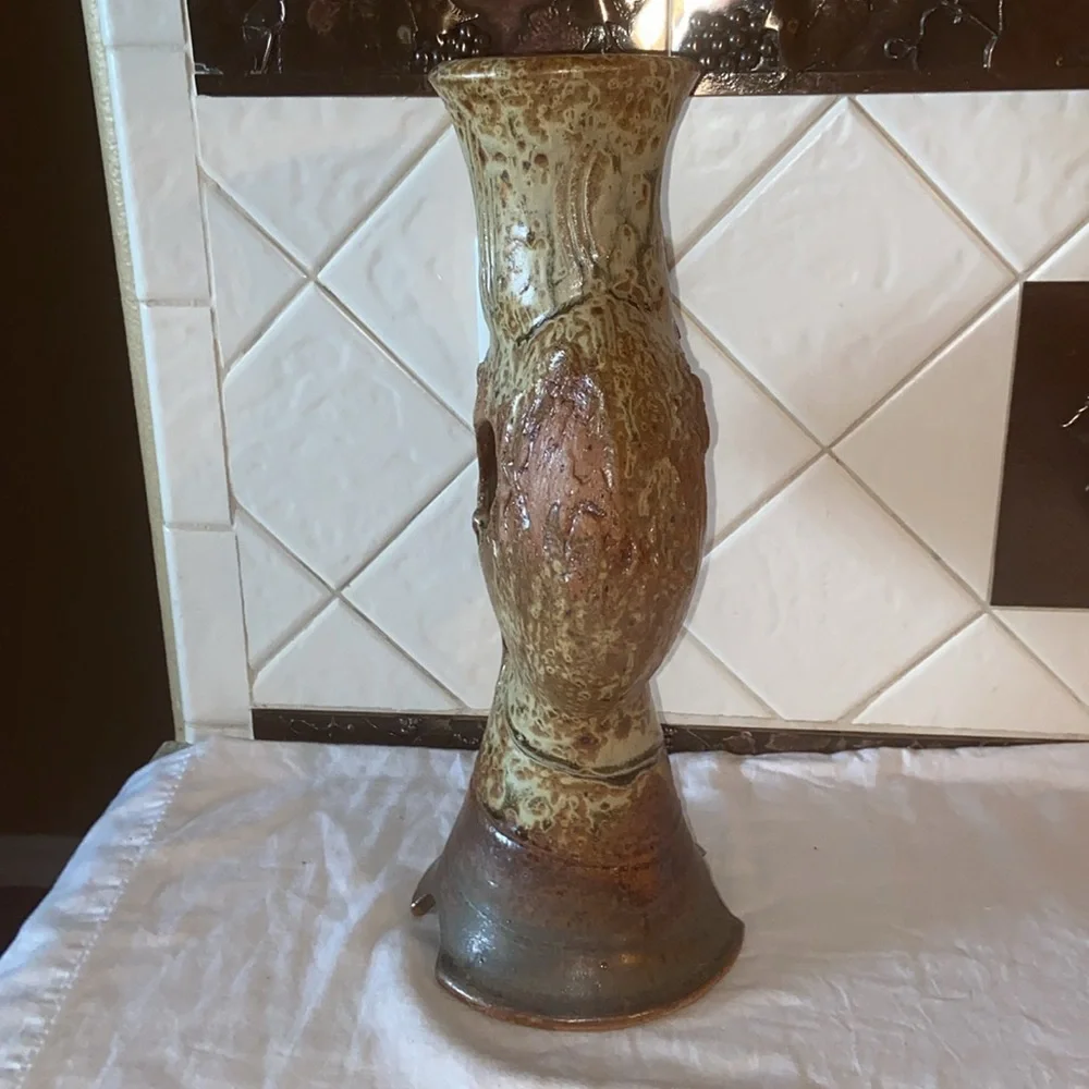 Vintage | Ikebana Brutalist Style Pottery Vase - Picture 5 of 10